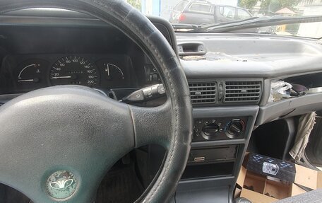Daewoo Nexia I рестайлинг, 2005 год, 60 000 рублей, 29 фотография