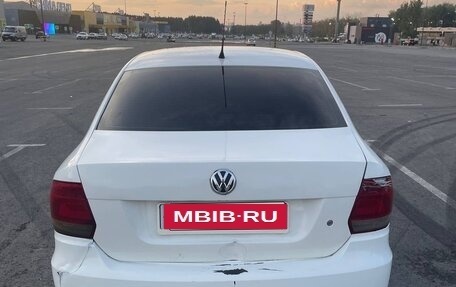 Volkswagen Polo VI (EU Market), 2012 год, 290 000 рублей, 3 фотография