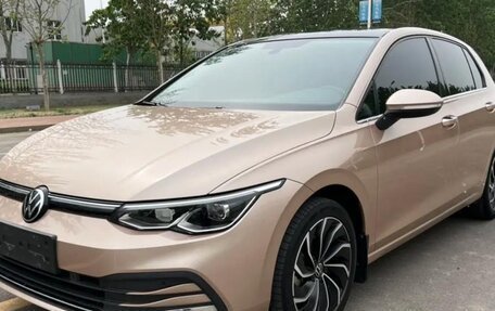 Volkswagen Golf VIII, 2021 год, 1 530 000 рублей, 1 фотография