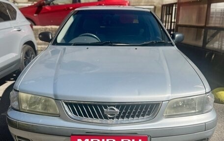 Nissan Sunny B15, 1999 год, 450 000 рублей, 1 фотография