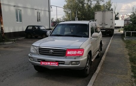 Toyota Land Cruiser 100 рестайлинг 2, 2005 год, 1 750 000 рублей, 1 фотография