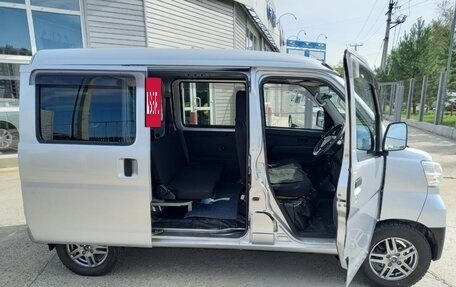 Daihatsu Hijet X, 2019 год, 699 900 рублей, 14 фотография