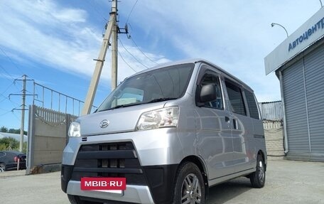 Daihatsu Hijet X, 2019 год, 699 900 рублей, 32 фотография