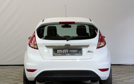 Ford Fiesta, 2015 год, 1 075 000 рублей, 6 фотография