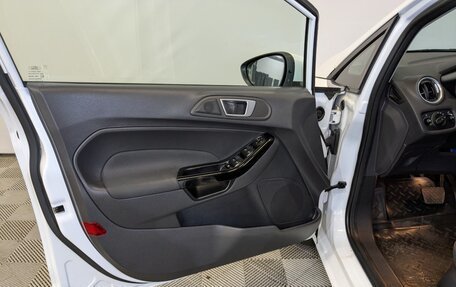 Ford Fiesta, 2015 год, 1 075 000 рублей, 19 фотография