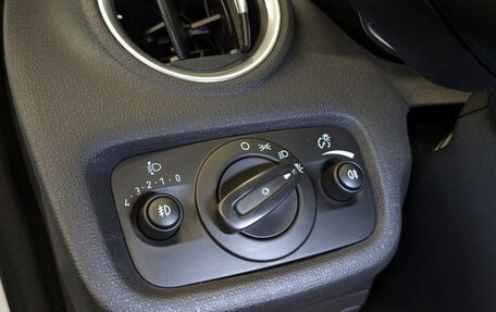 Ford Fiesta, 2015 год, 1 075 000 рублей, 25 фотография