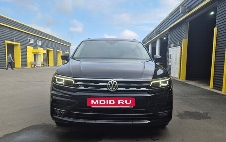 Volkswagen Tiguan II, 2019 год, 2 900 000 рублей, 2 фотография