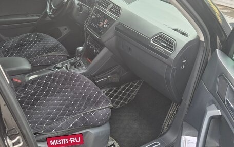 Volkswagen Tiguan II, 2019 год, 2 900 000 рублей, 10 фотография