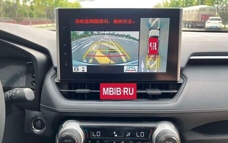 Toyota RAV4, 2021 год, 2 130 000 рублей, 11 фотография