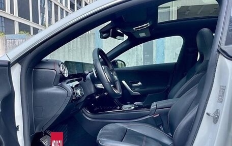 Mercedes-Benz CLA, 2022 год, 2 300 000 рублей, 10 фотография