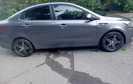 KIA Rio III рестайлинг, 2015 год, 1 048 000 рублей, 4 фотография