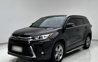 Toyota Highlander, 2022 год, 3 325 000 рублей, 1 фотография