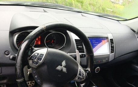 Mitsubishi Outlander III рестайлинг 3, 2008 год, 1 150 000 рублей, 3 фотография