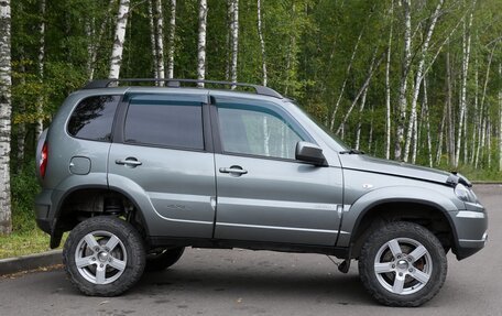 Chevrolet Niva I рестайлинг, 2018 год, 700 000 рублей, 4 фотография