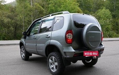 Chevrolet Niva I рестайлинг, 2018 год, 700 000 рублей, 9 фотография
