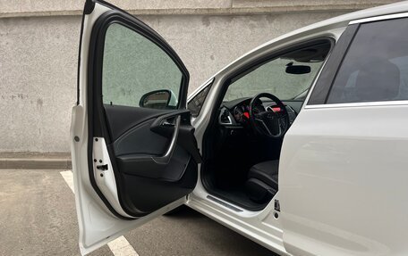 Opel Astra J, 2013 год, 875 000 рублей, 6 фотография