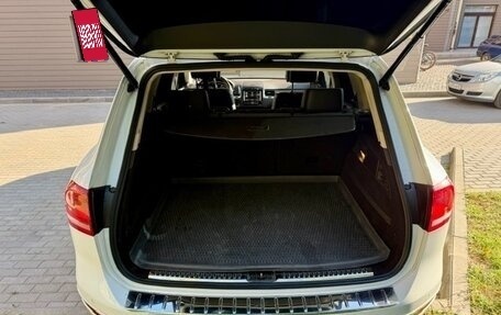 Volkswagen Touareg III, 2013 год, 2 700 000 рублей, 16 фотография