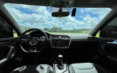 Volkswagen Tiguan II, 2021 год, 1 530 000 рублей, 3 фотография