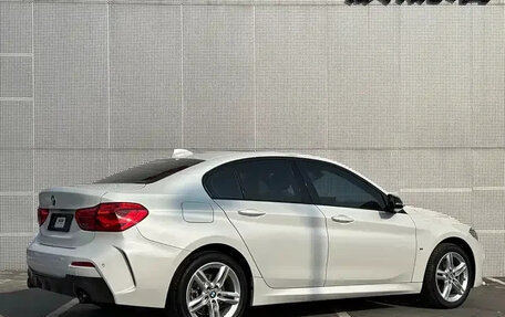 BMW 1 серия, 2022 год, 1 600 000 рублей, 4 фотография