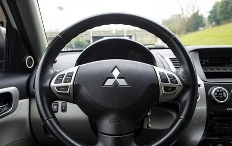 Mitsubishi Pajero Sport II рестайлинг, 2016 год, 2 400 469 рублей, 11 фотография
