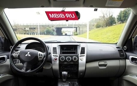 Mitsubishi Pajero Sport II рестайлинг, 2016 год, 2 400 469 рублей, 10 фотография