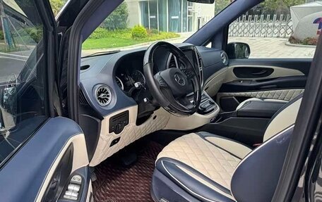 Mercedes-Benz Vito, 2021 год, 3 795 000 рублей, 14 фотография