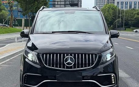 Mercedes-Benz Vito, 2021 год, 3 795 000 рублей, 2 фотография