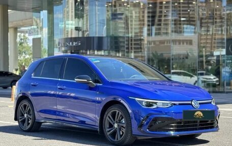 Volkswagen Golf VIII, 2021 год, 1 850 000 рублей, 7 фотография