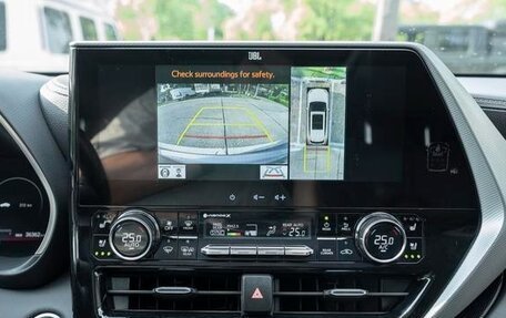 Toyota Highlander, 2022 год, 3 320 000 рублей, 20 фотография
