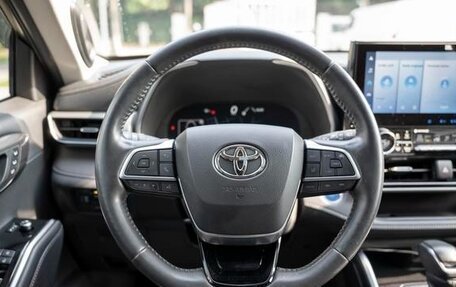 Toyota Highlander, 2022 год, 3 320 000 рублей, 16 фотография