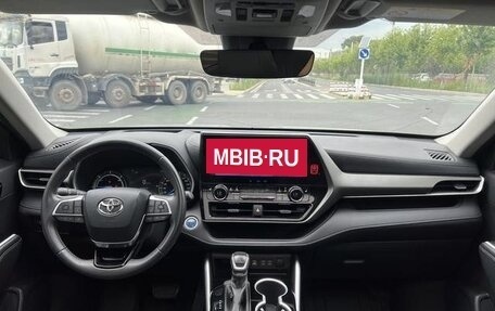 Toyota Highlander, 2022 год, 3 280 000 рублей, 17 фотография
