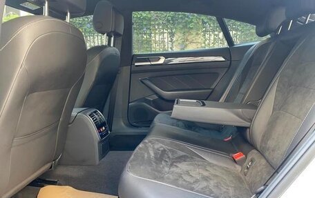 Volkswagen Passat CC, 2021 год, 2 000 000 рублей, 12 фотография