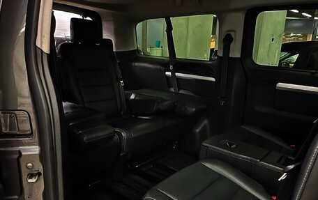 Peugeot Traveller I, 2017 год, 2 700 000 рублей, 10 фотография