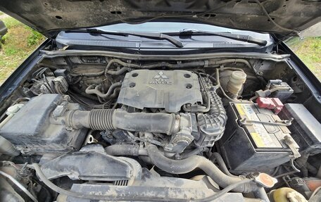 Mitsubishi Pajero Sport II рестайлинг, 2011 год, 1 870 000 рублей, 8 фотография