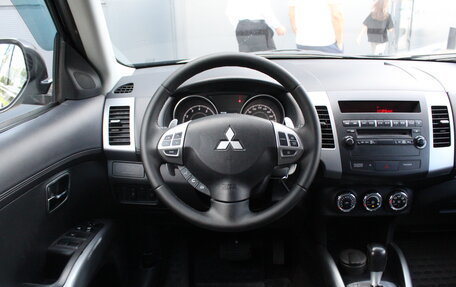 Mitsubishi Outlander III рестайлинг 3, 2011 год, 1 250 000 рублей, 7 фотография