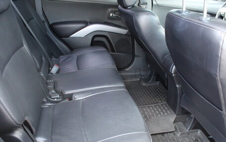 Mitsubishi Outlander III рестайлинг 3, 2011 год, 1 250 000 рублей, 23 фотография