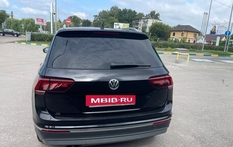 Volkswagen Tiguan II, 2017 год, 2 350 000 рублей, 4 фотография