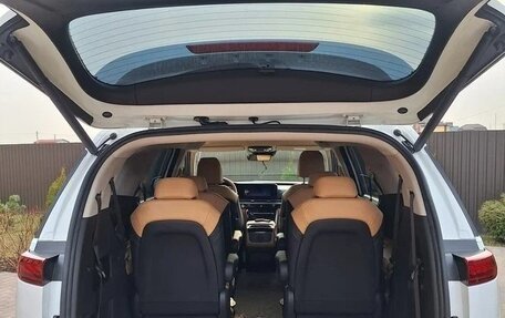 KIA Carnival, 2021 год, 2 600 000 рублей, 15 фотография