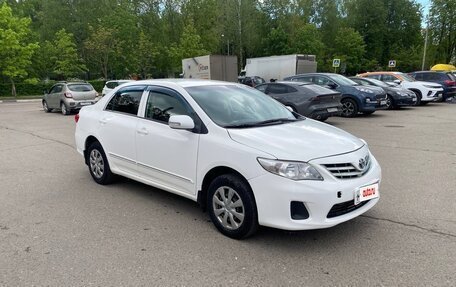 Toyota Corolla, 2011 год, 830 000 рублей, 3 фотография
