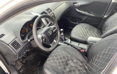 Toyota Corolla, 2011 год, 830 000 рублей, 13 фотография