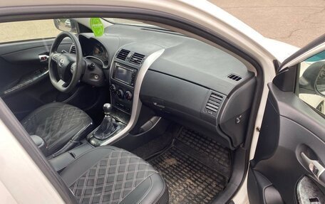 Toyota Corolla, 2011 год, 830 000 рублей, 18 фотография