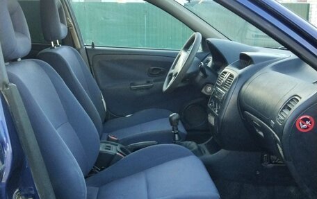 Mitsubishi Carisma I, 2003 год, 200 000 рублей, 6 фотография
