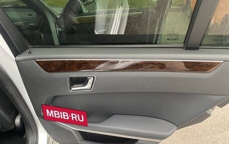 Mercedes-Benz E-Класс, 2011 год, 1 000 000 рублей, 9 фотография