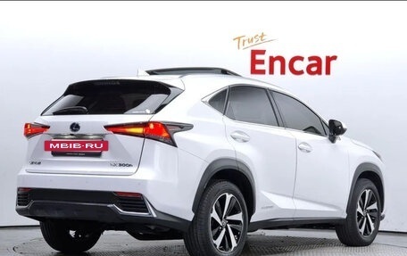 Lexus NX I, 2021 год, 3 400 000 рублей, 3 фотография