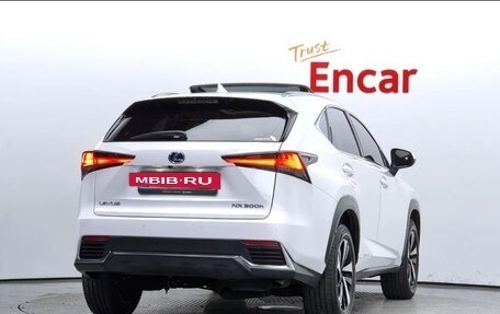 Lexus NX I, 2021 год, 3 400 000 рублей, 4 фотография