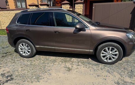 Volkswagen Touareg III, 2012 год, 1 690 000 рублей, 4 фотография