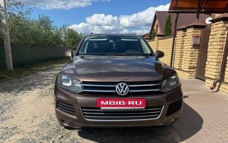 Volkswagen Touareg III, 2012 год, 1 690 000 рублей, 3 фотография