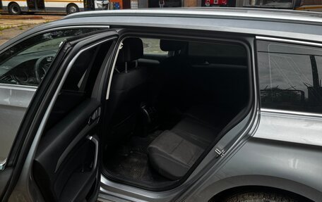 Volkswagen Passat B8 рестайлинг, 2018 год, 1 255 000 рублей, 11 фотография