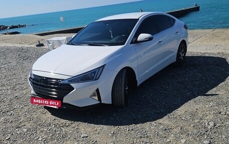 Hyundai Elantra VI рестайлинг, 2019 год, 1 800 000 рублей, 3 фотография