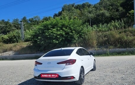 Hyundai Elantra VI рестайлинг, 2019 год, 1 800 000 рублей, 5 фотография